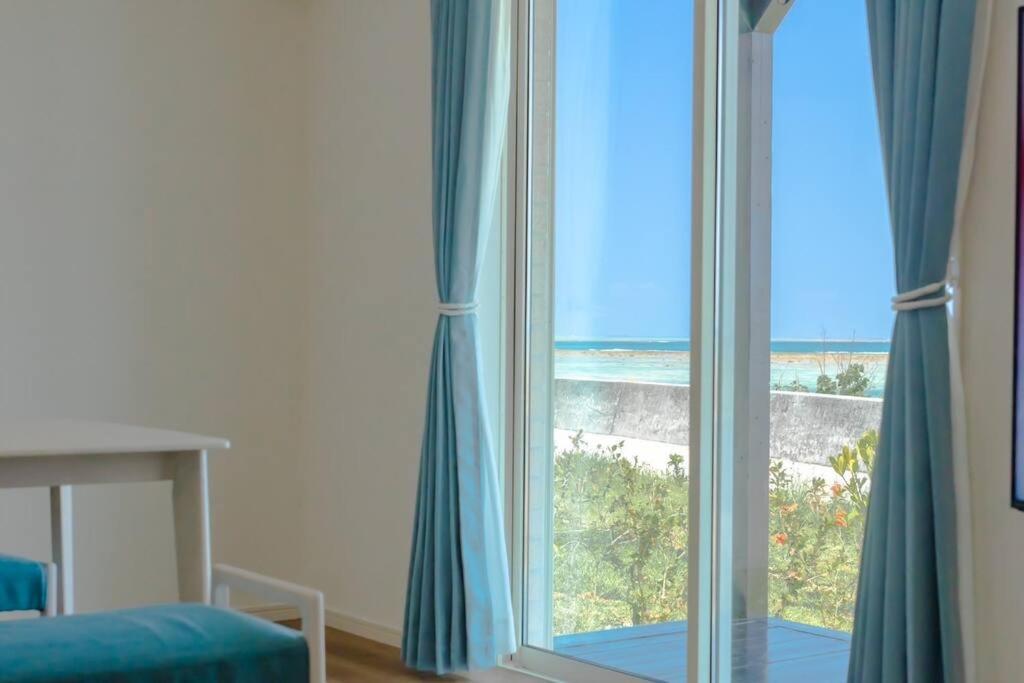 石垣島一棟貸し 潮 Villa Ishigaki  Exterior photo