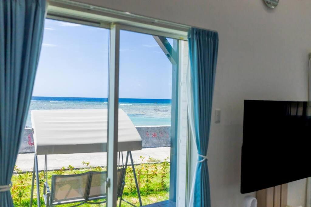 石垣島一棟貸し 潮 Villa Ishigaki  Exterior photo