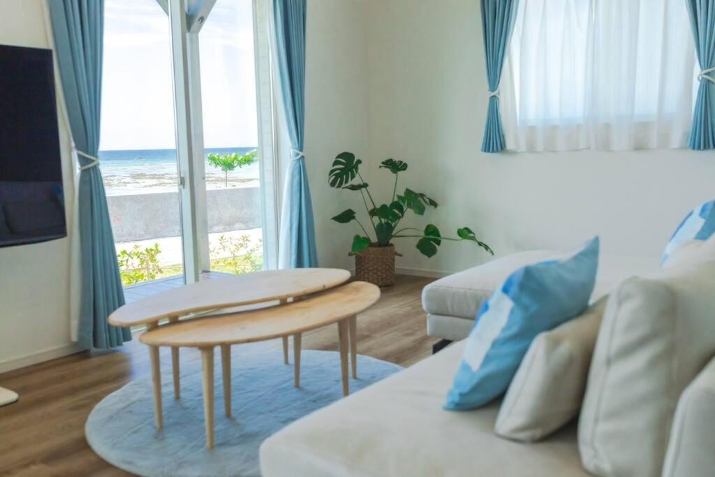 石垣島一棟貸し 潮 Villa Ishigaki  Exterior photo